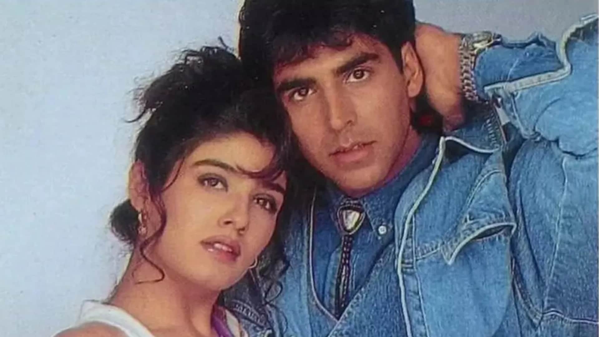 Raveen Tandon Akshay Kumar Video Viral On Social Media Of A Awards Functions Users Call Them Hottest Pair