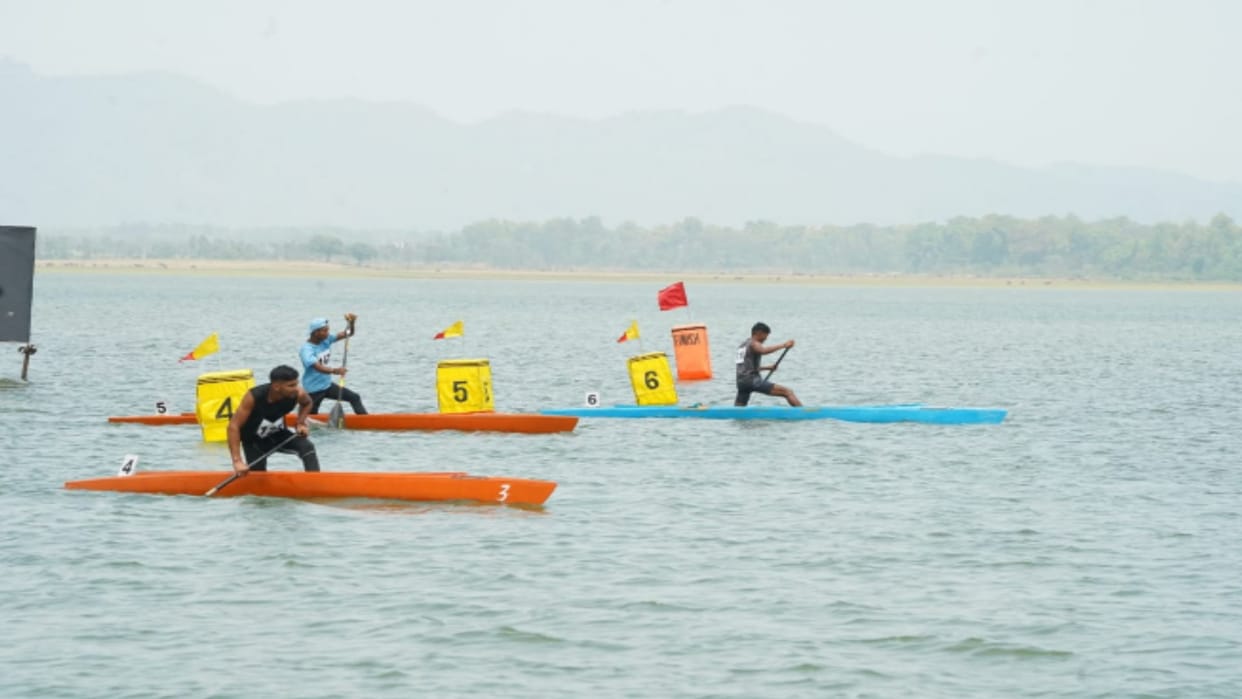 Bijnor: players have won by defeating opponent in Inter State Open Kayaking Canoeing Competition
