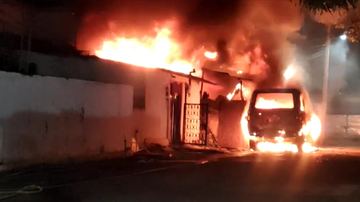 young man set fire to car parked outside house after family quarrel in dantewada