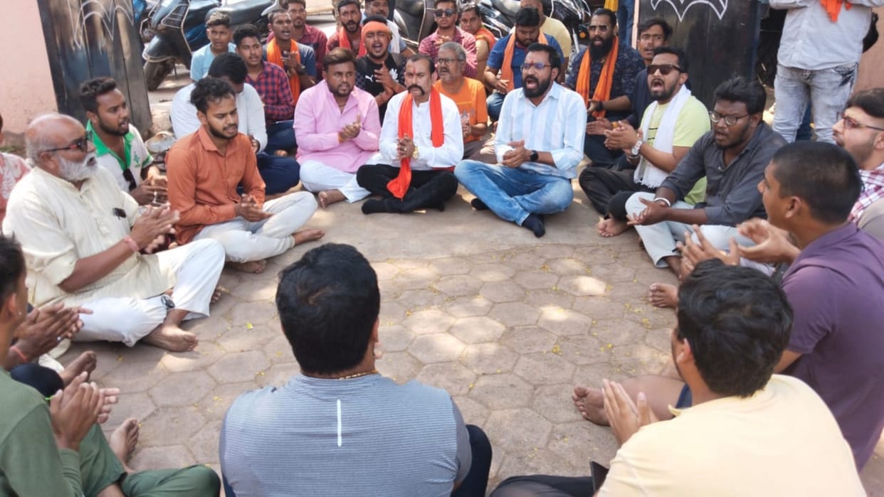 chhattisgarh hindu organizations uproar over allegations of conversion in missionary school in durg