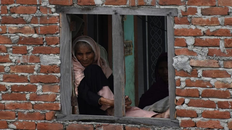 bodies of nine people of the same family were buried in moradabad