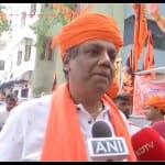 वीएचपी के सदस्य अभिषेक