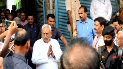 Bihar CM Nitish Kumar meets Congress president Mallikarjun Kharge Rahul Gandhi Latest News Update