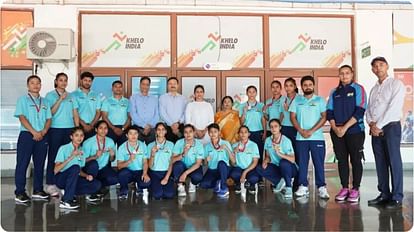 Wushu Stars Championship: मास्को में चमकीं बेटियां, वुशु में 10 स्वर्ण, चार रजत सहित 17 पदक दिलाए Wushu Stars Championship: Daughters shine in Moscow, get 17 medals including 10 gold, four silver in Wushu