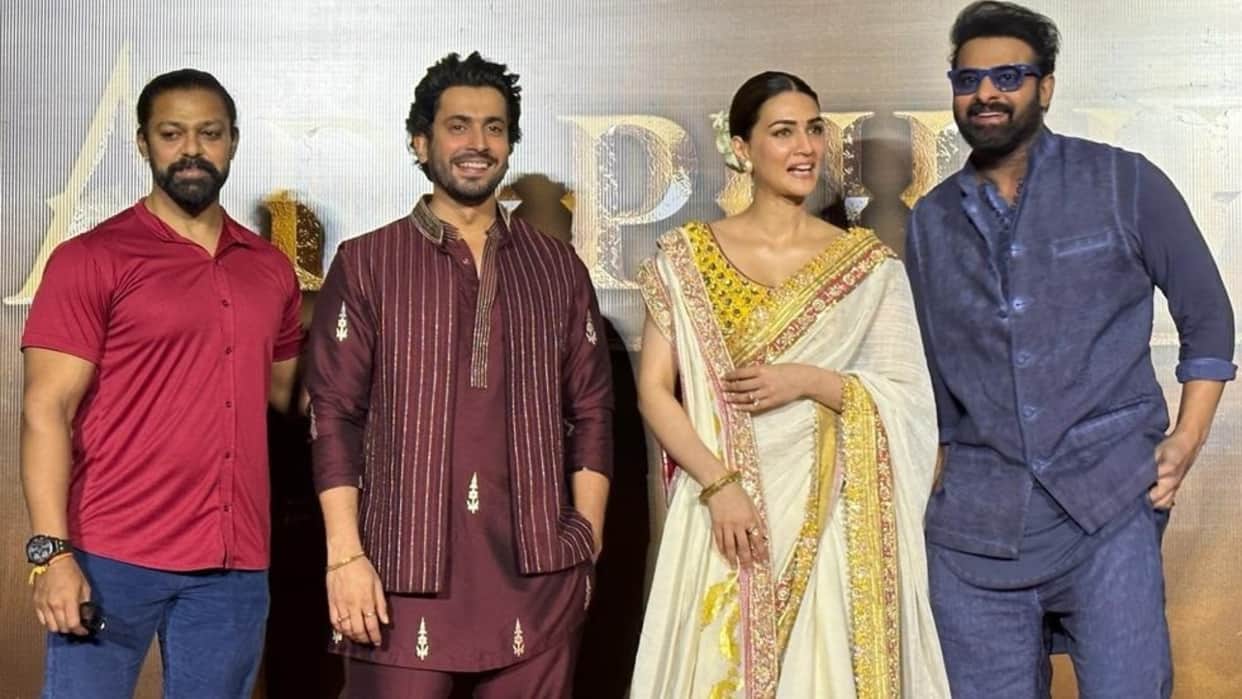 Adipurush Trailer Launch Kriti Sanon Om Raut Prabhas Saif Ali Khan Devdatta Nage