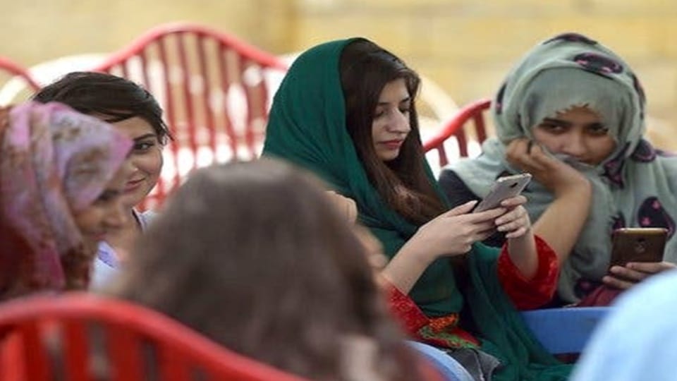 Pakistan among world worst performers in internet access and digital governance