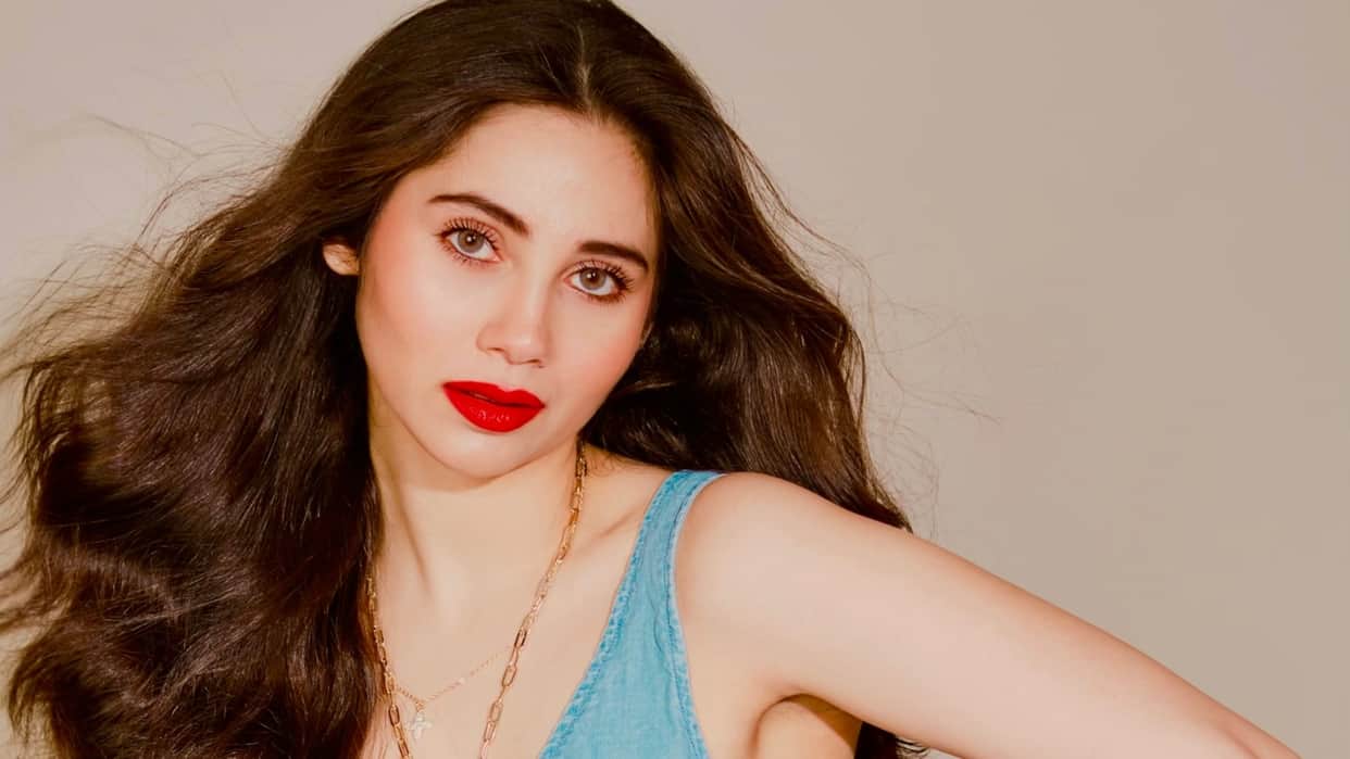 Zahrah S Khan Salma Agha daughter changed her identity after acting she got a big chance in singing