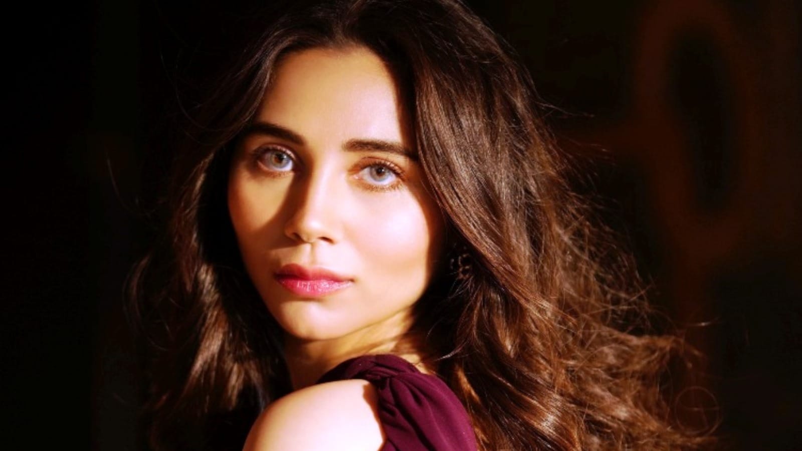 Zahrah S Khan Salma Agha daughter changed her identity after acting she got a big chance in singing