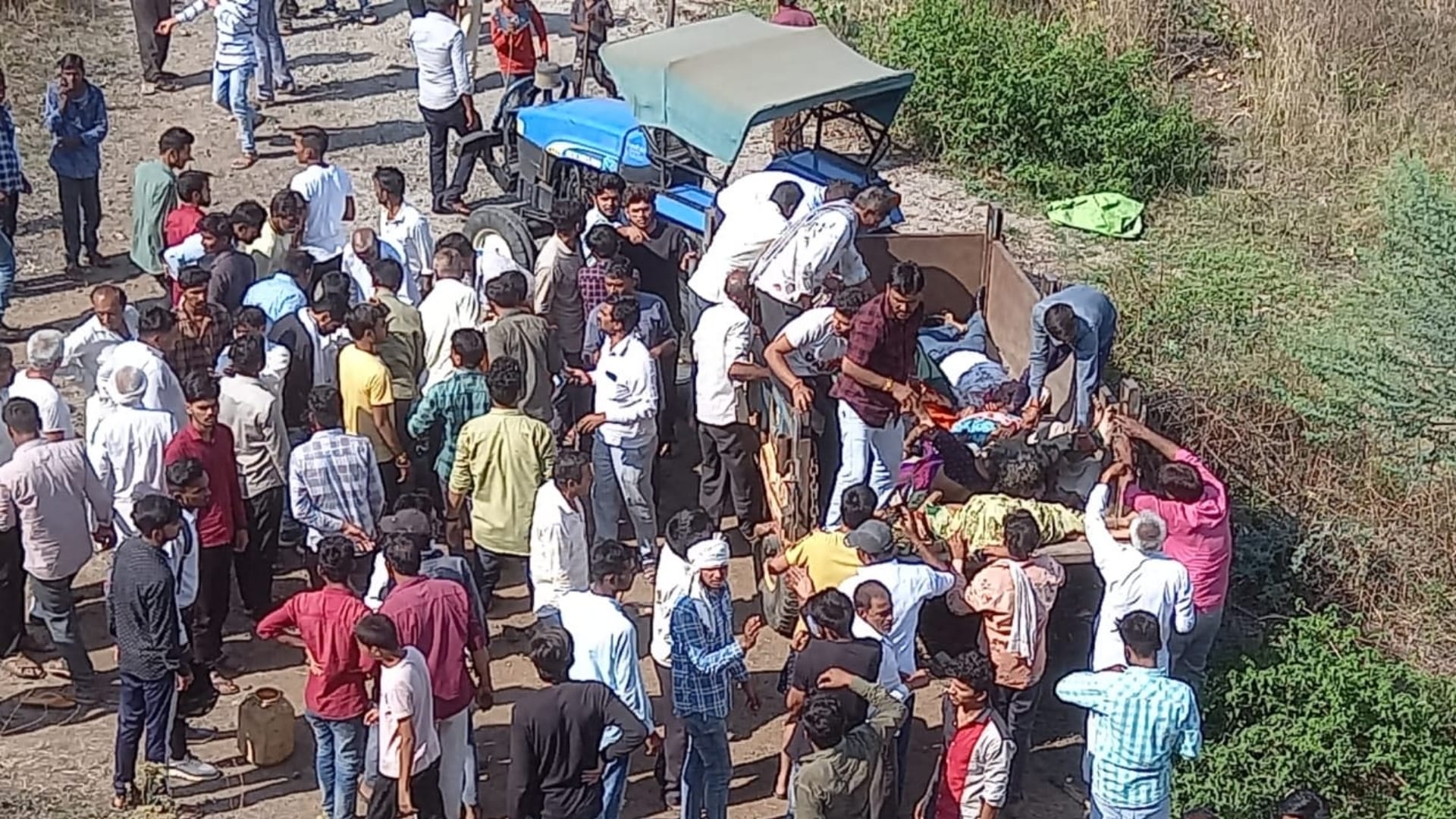 Khargone Bus Accident: Bus Fell From Bridge Many People Died, Rescue Operation Update