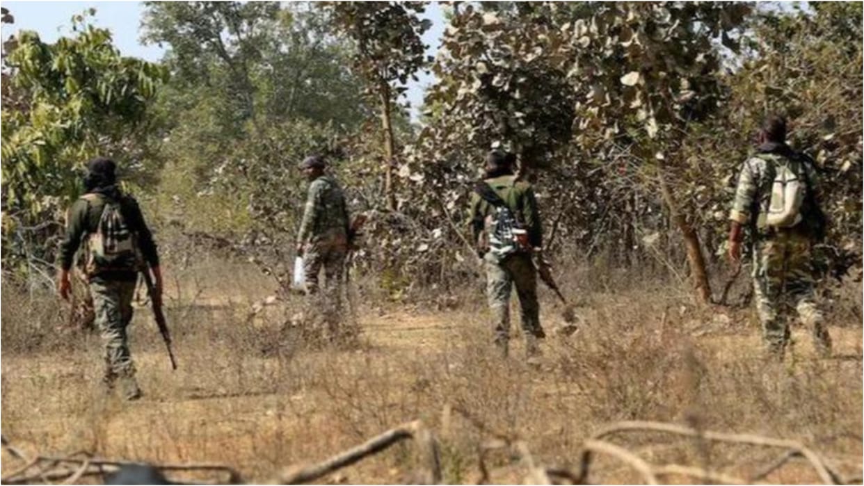 during exchange of fire 3 Maoists killed and policeman injured in Odisha's Kalahandi