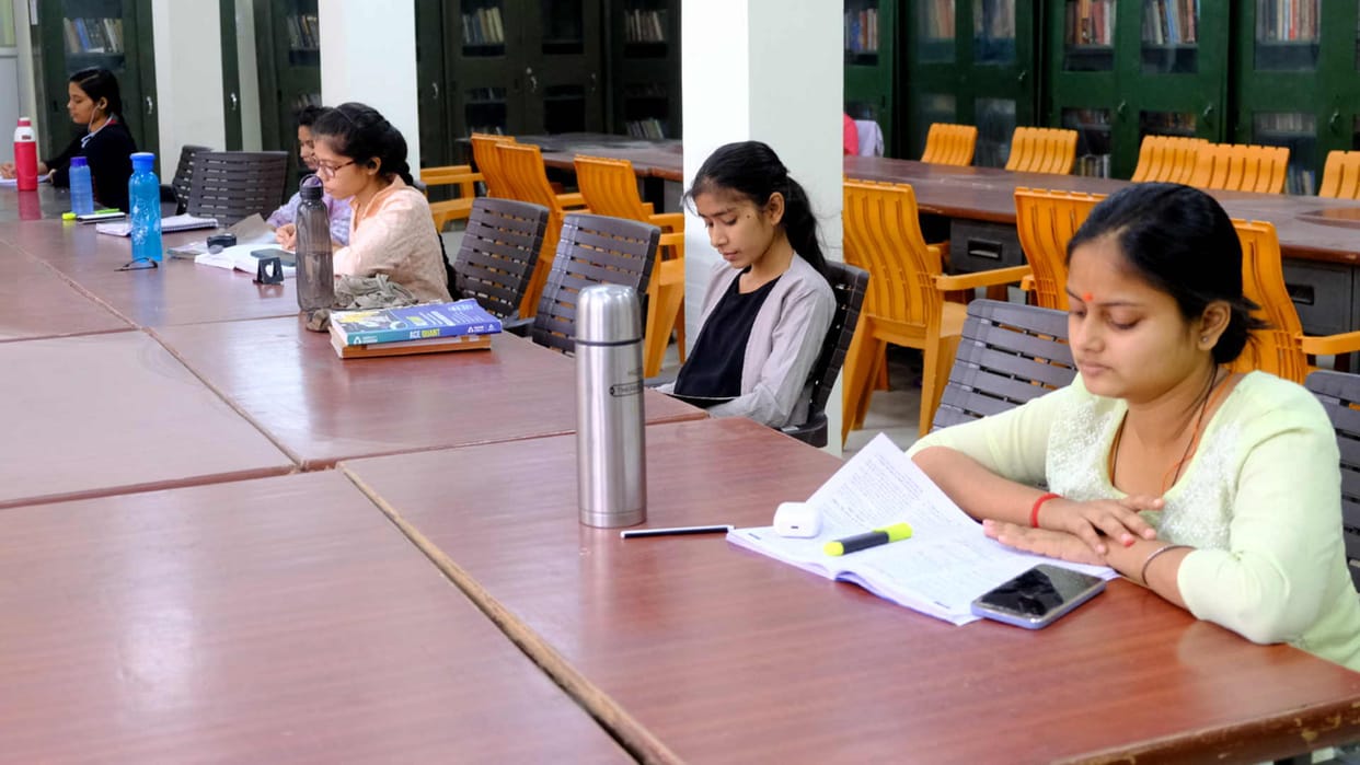 Library in 130 villages, friendship with books and distance from mobile