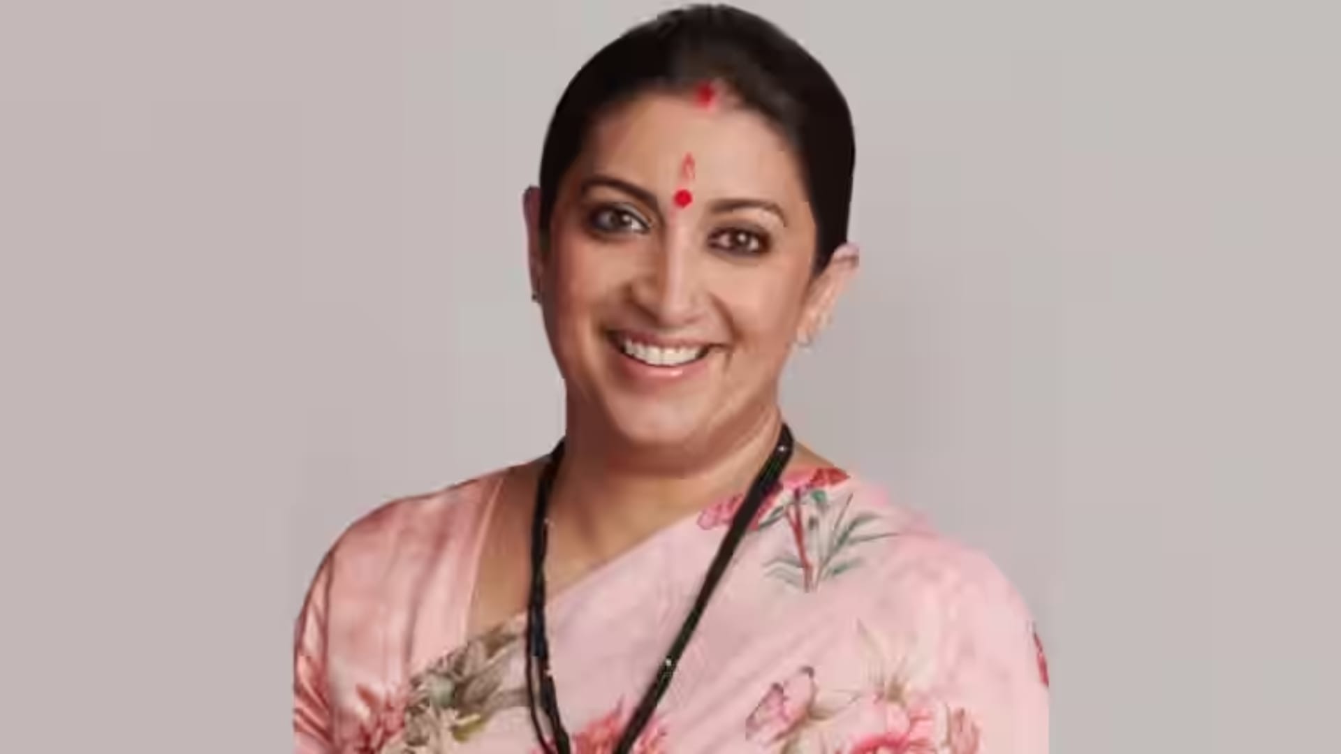 Smriti Irani Shared A Video On Instagram Of TMKOC Show Actress Gives Advice for eating Almond To Married Ones