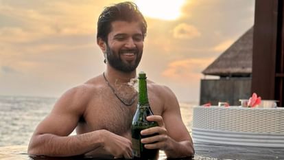 Vijay Devarakonda Action against the person spreading obscene against actor Hyderabad Cyber Cell took action