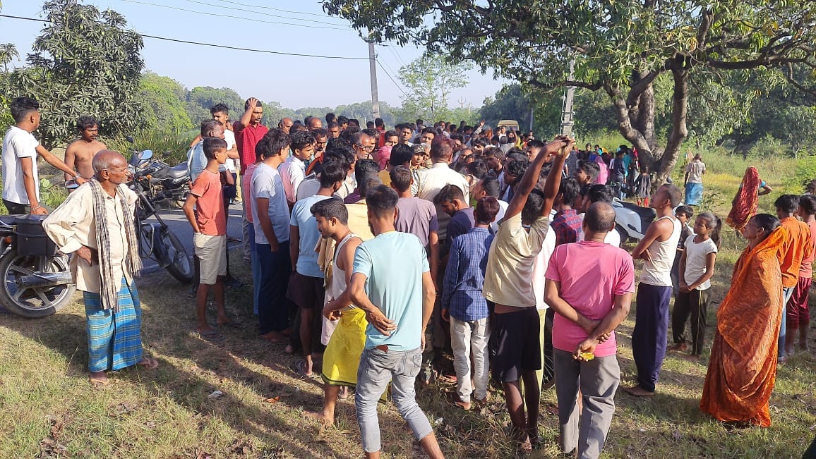 Body of young man who left home to go to Delhi found hanging from a tree in Vaishali