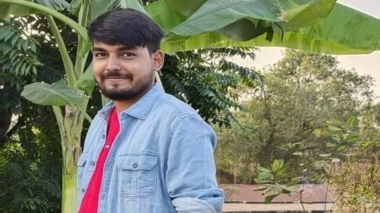 B.Tech engineer and young litterateur committed suicide by hanging from fan in Samastipur