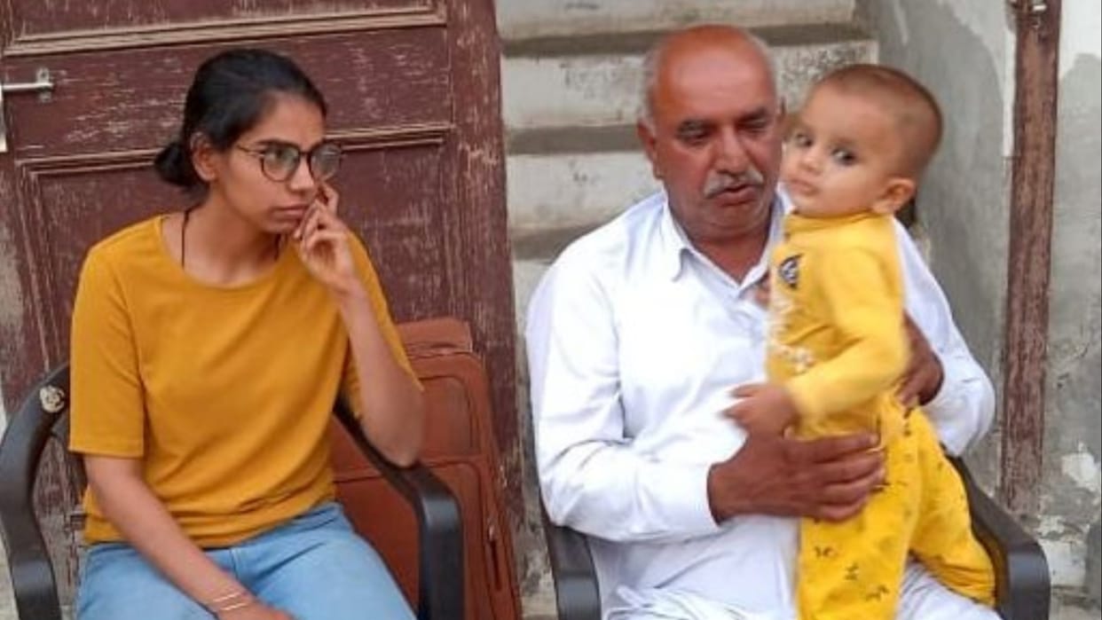 Ritu of Jind, trapped in Manipur violence, reached home safely