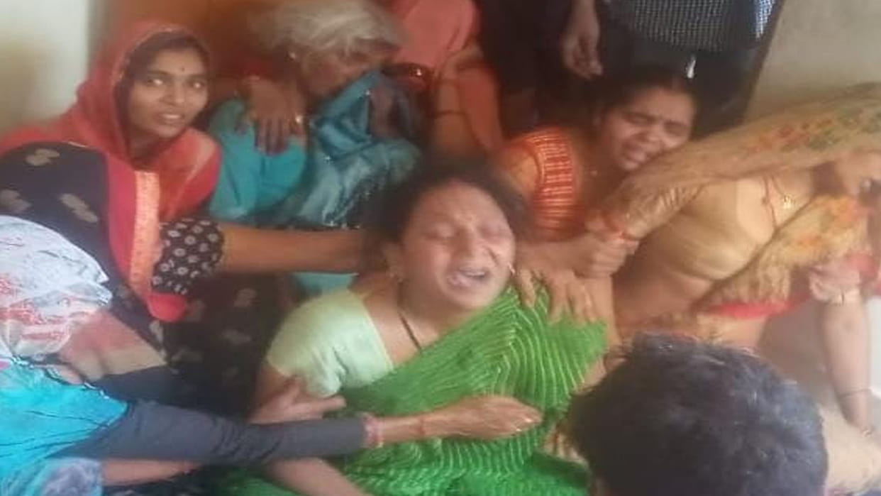 Jalaun: Troubled by bank loan farmer commits suicide