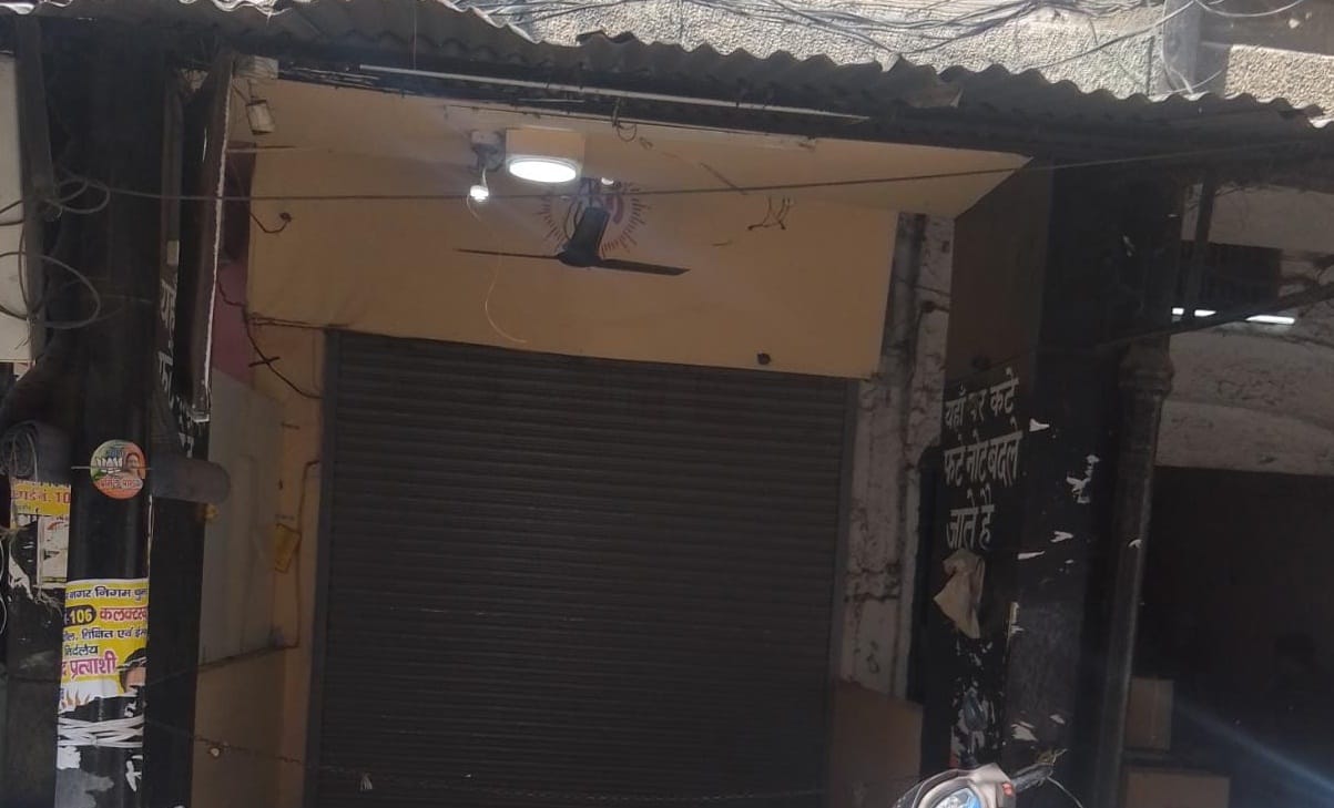 Big action of Income Tax in Kanpur, raids on places of mutilated note changers, cash seizure of one crore