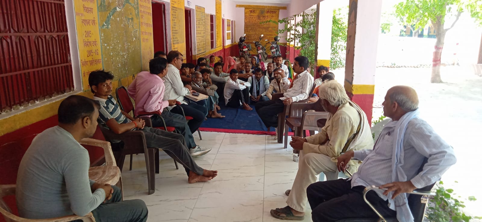 Classrooms are deserted in Hamirpur, children have stopped going to school, know what is the whole matter