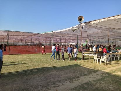 Nikay Chunav Meerut: Poling parties start to reach at Booths,  Voting tomorrow