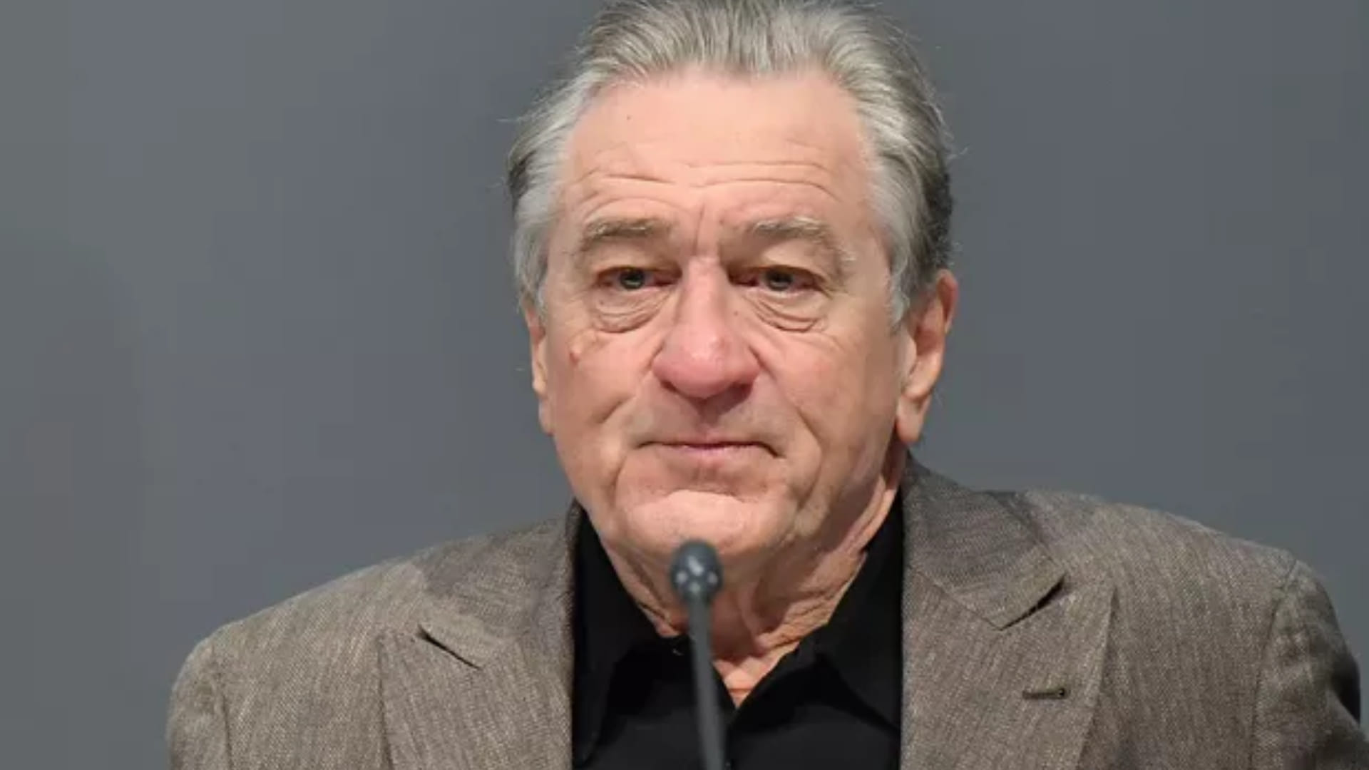 Stars who became father at older age after 60 70 or 80 years Al Pacino Robert De Niro Richard Gere Alec Baldwi