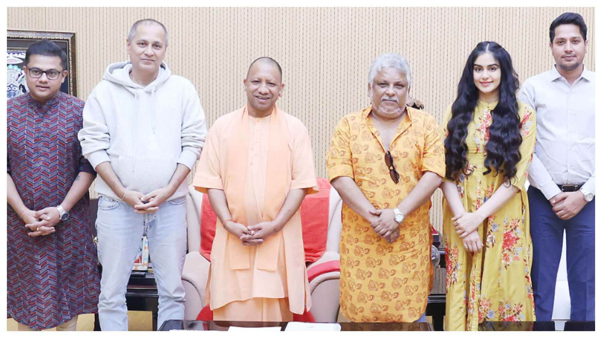 UP CM Yogi Adityanath meets The Kerala Story film Team and controversy on srk Pathaan in Bangladesh news