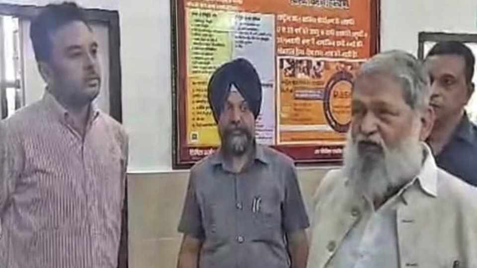 Health Minister Anil Vij did surprise inspection of Mullana CHC