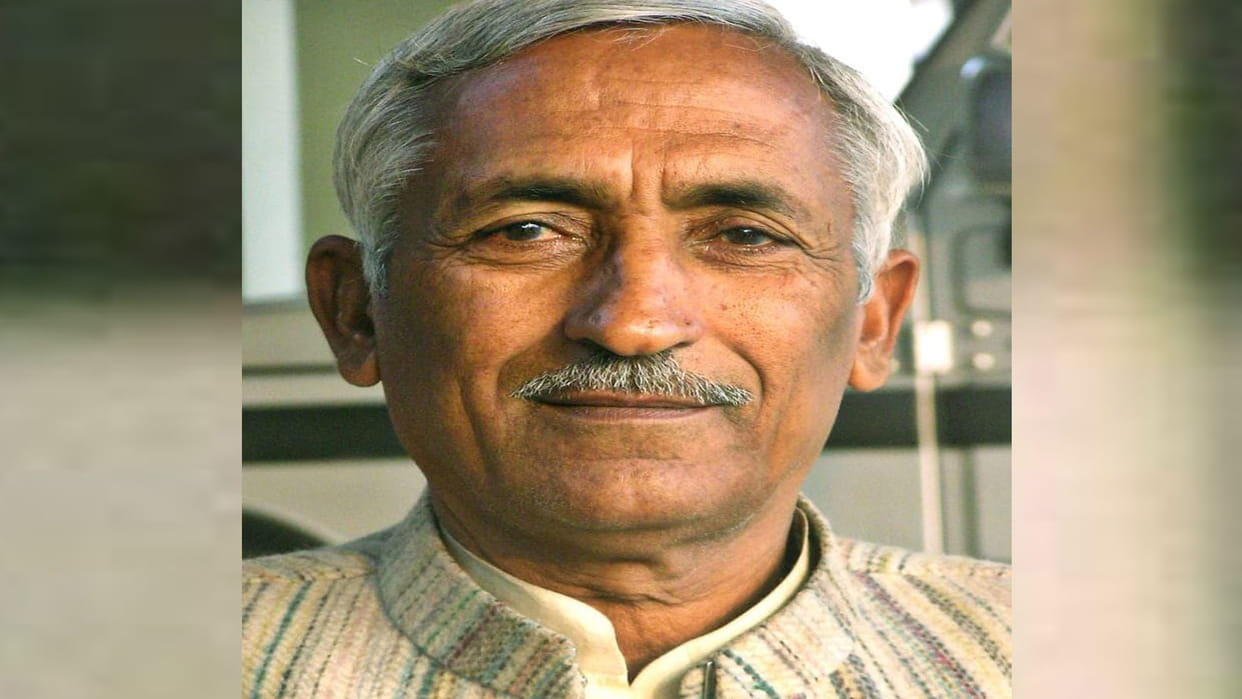 Etawah Accident: SP leader Mahavir Yadav died in road accident