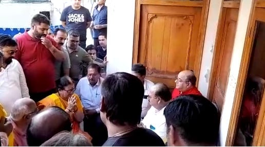 Kanpur Nikay Chunav, Clash between two parties in Ward 69, there was a dispute over voting, police reached the