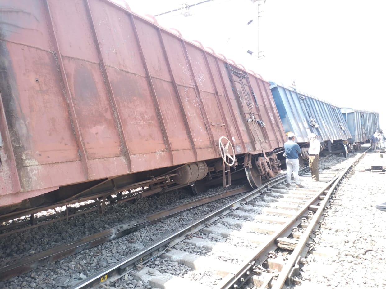 Four coaches of goods train derailed at Katni station, trains on Bilaspur-Satna route affected