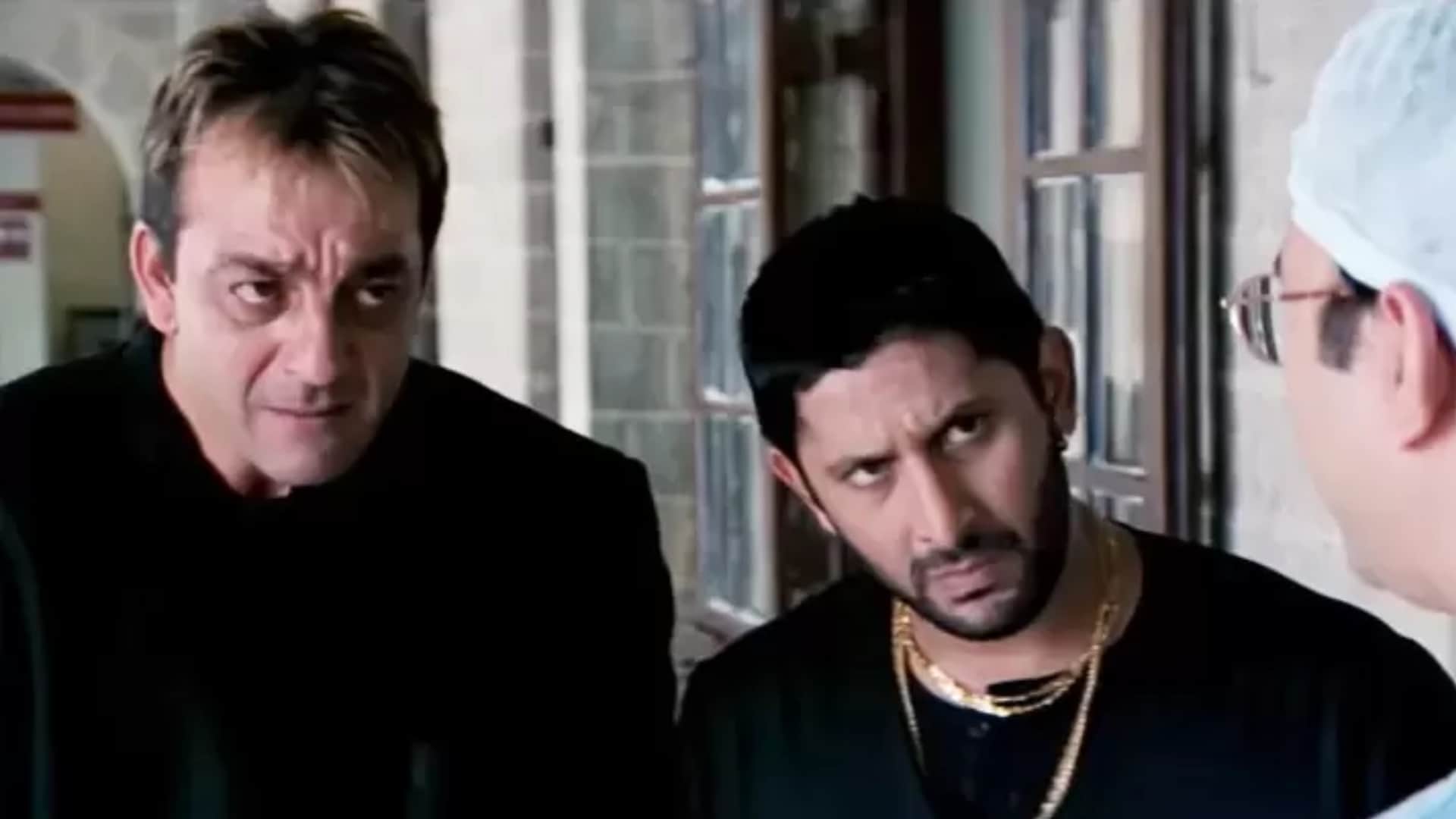 These Stars Wore Only One Outfit in Movies From Amzad Khan Kareena Kapoor Arshad Warsi Anil Kapoor