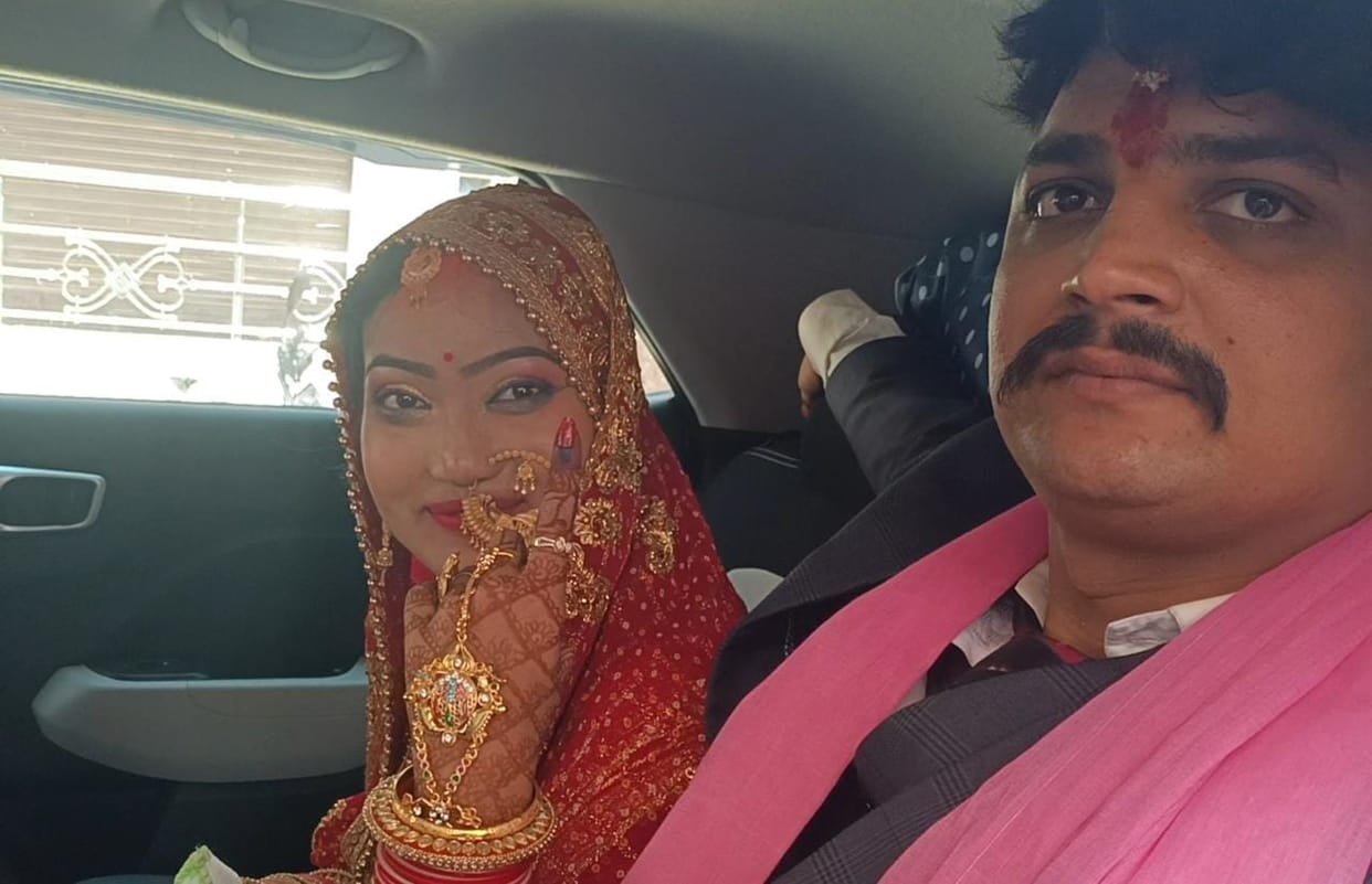 UP Nikay Chunav 2023 bride first voted and then went to her in laws house in mirzapur