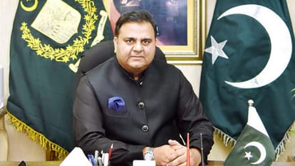 Pakistan: Ch Fawad Hussain