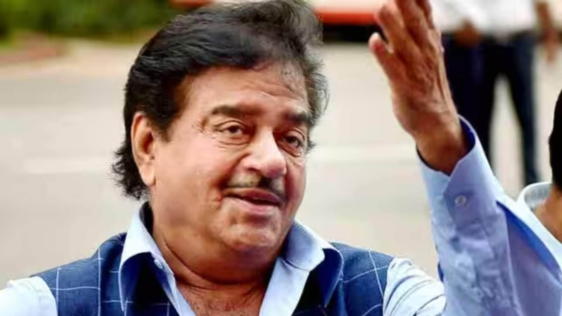 Shatrughan Sinha Dharmendra starrer film Dost complete 50 Years know how Shotgun shook the stardom of stars
