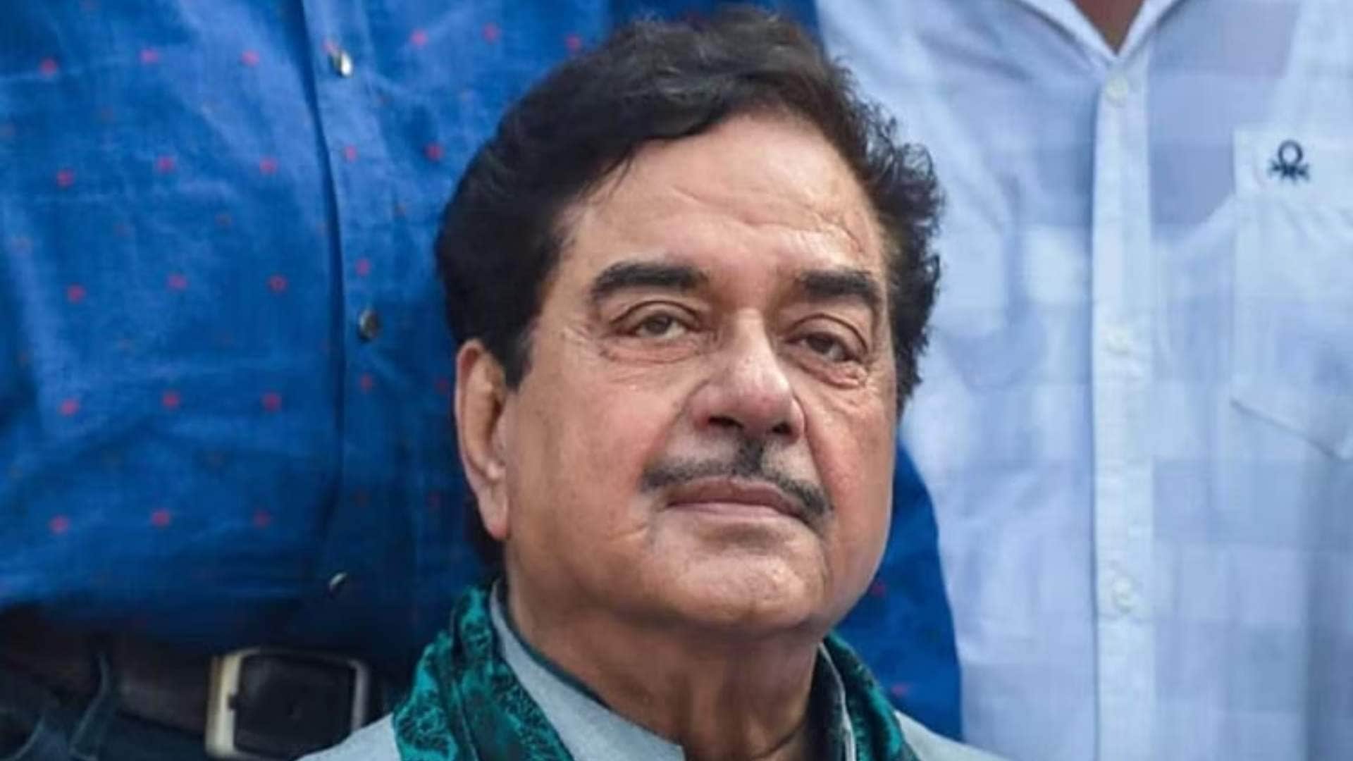 GANGS OF GHAZIABAD: Shatrughan Sinha wraps up filming for his OTT debut series first look Out