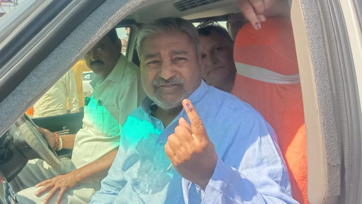 BJP leader Viany Katiyar voted in UP Nikay Chunav 2023.