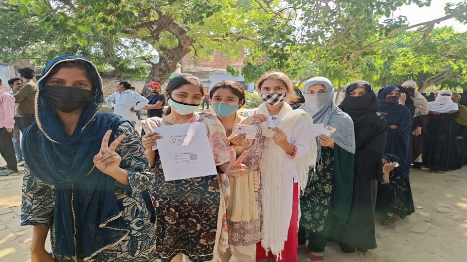 voters came out to voting Minister MP also cast their votes in Bareilly