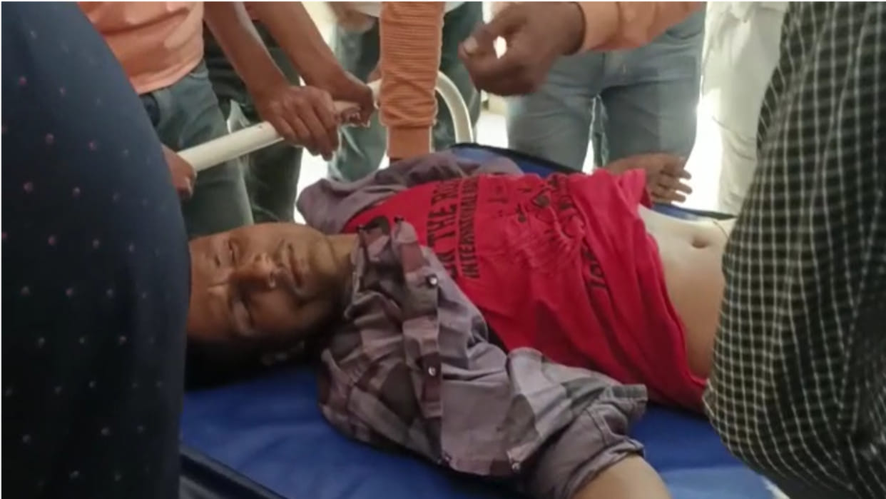 Bloody clash in land dispute in Rajgarh Youth shot admitted to district hospital in critical condition