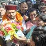 कुल्लू में केंद्रीय मंत्री अनुराग ठाकुर।