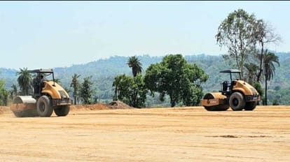 Chandigarh Baddi RailLine: चंडीगढ़-बद्दी रेललाइन में तेजी लाने के दिए निर्देश, सीएओ ने किया निरीक्षण Instructions given to speed up Chandigarh-Baddi rail line, CAO inspected