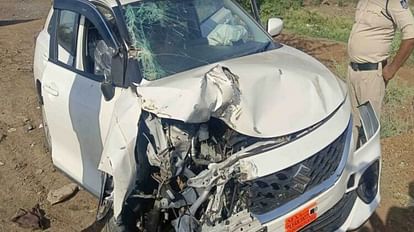 Madhya Pradesh News: Fierce collision between car and mini truck in Ujjain