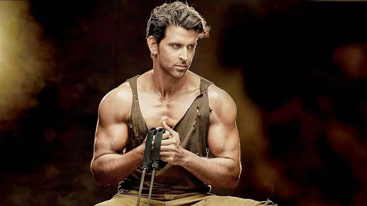 Hrithik Roshan Ask Question to Fans About his whacko Character In VIkram Vedha Mother Pinkie Roshan Reacts