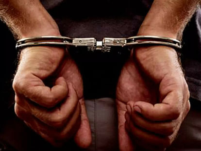 Indore:रतलाम, मंदसौर से ब्राउन शुगर मंगाकर हाॅस्टल मेें रहने वाले छात्रों को बेचते थे Used to buy brown sugar from Ratlam, Mandsaur and sell it to the students living in hostels.
