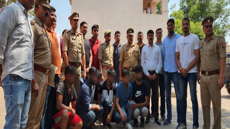 Police arrested six including mastermind who cheated in name of buying dry fruits in Agra