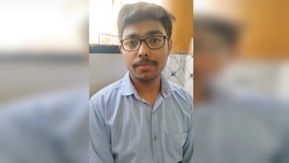 Know about maharajganj topper CBSE 12th Result 2023