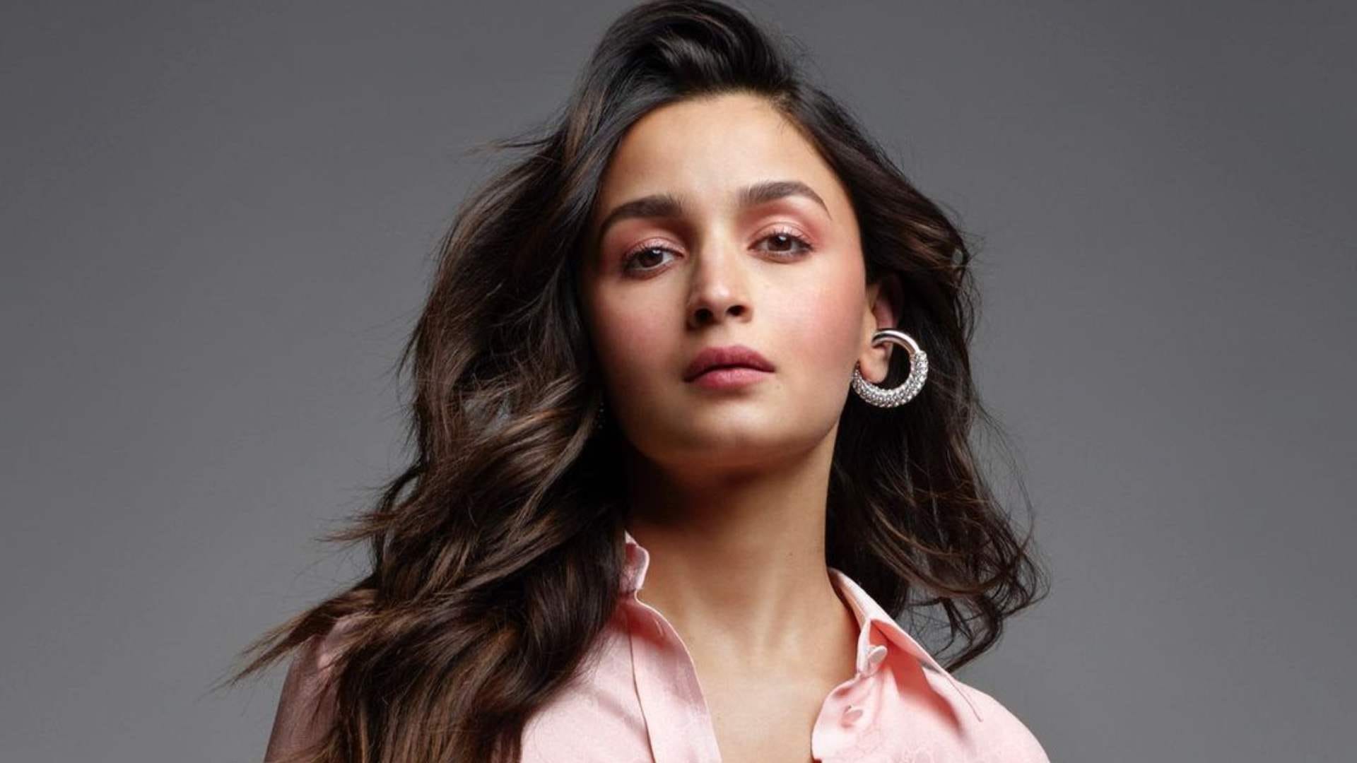 Alia Bhatt become first Indian global brand ambassador for Gucci karan neetu kapoor anushka sharma react