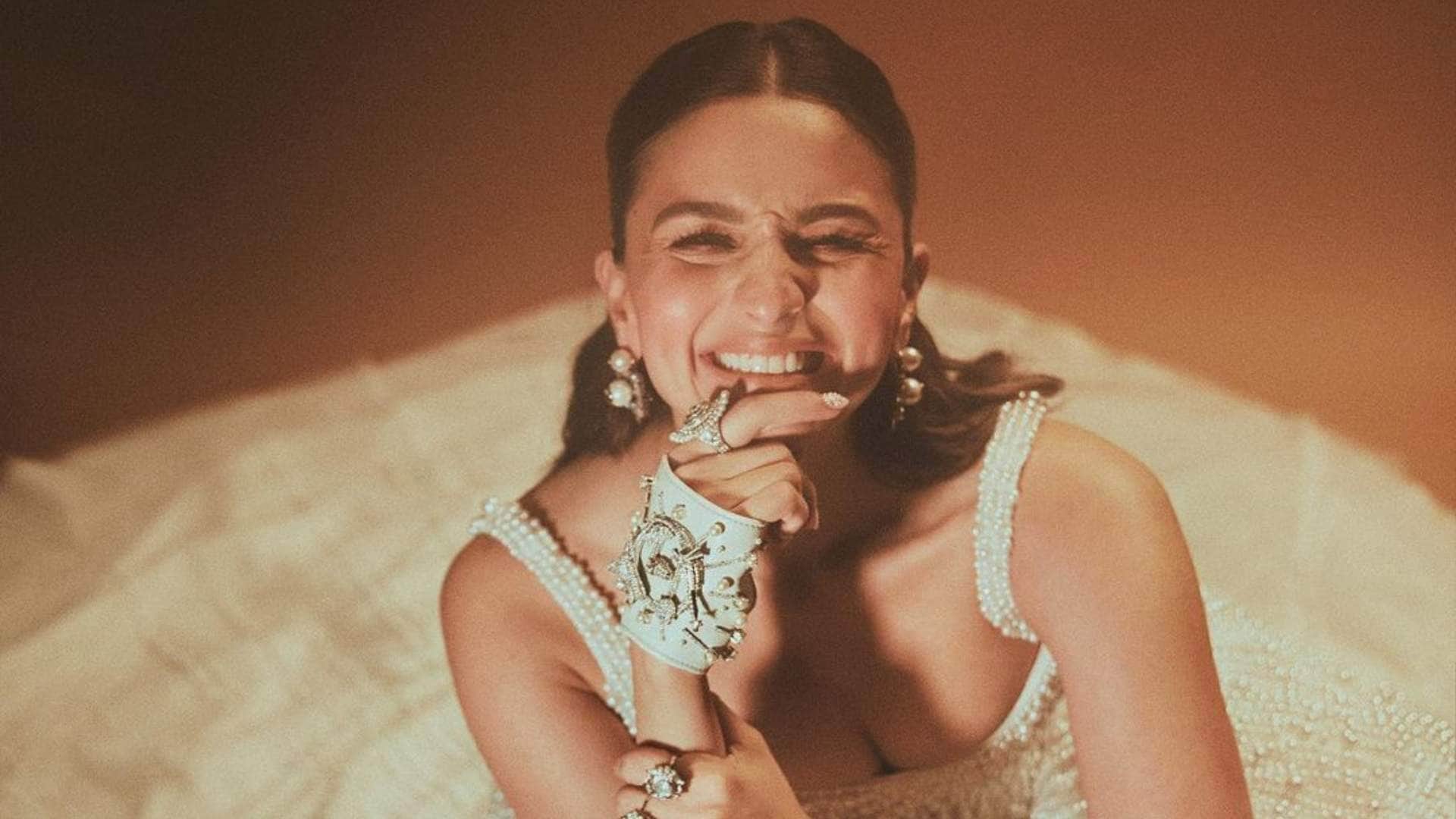 Alia Bhatt become first Indian global brand ambassador for Gucci karan neetu kapoor anushka sharma react