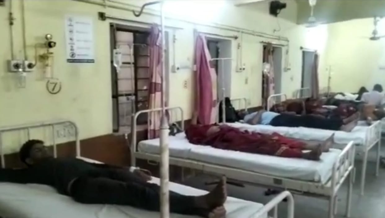 three dozen people hospitalized in Jhunjhunu due to food poisoning after eating food at wedding
