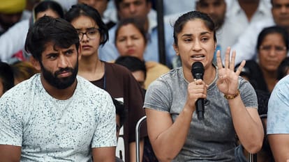 बजरंग पूनिया और विनेश फोगाट