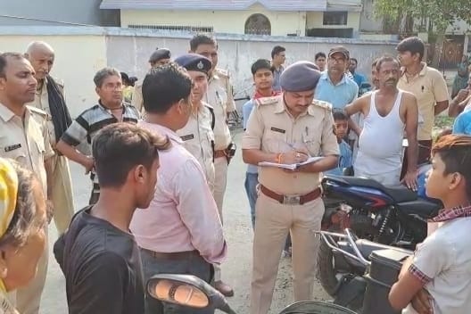 Bihar: Three bike-borne criminals looted 10 lakhs from the manager of a microfinance company in Samastipur.